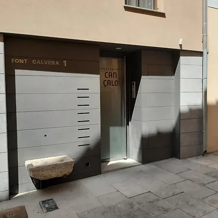Calo Apartment *